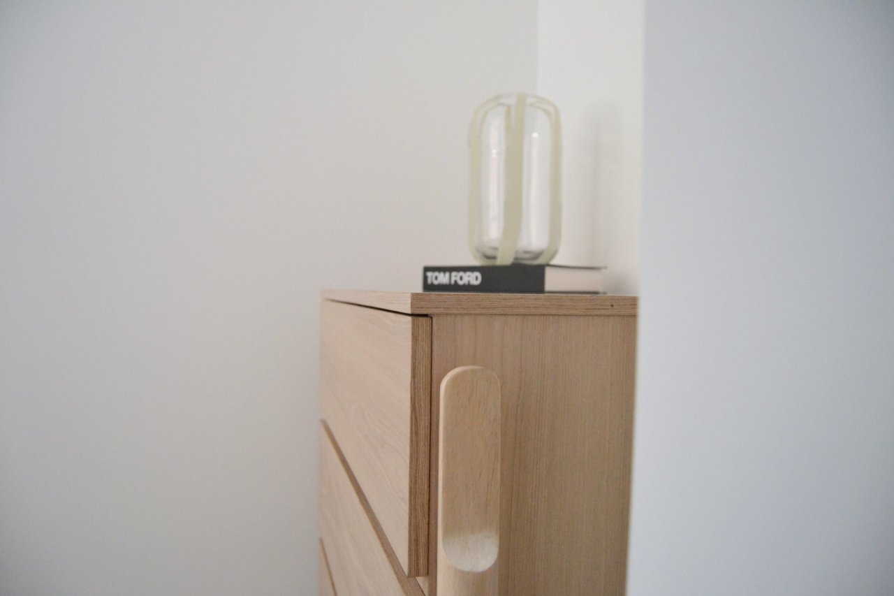 Whisper Oak White Wash Chest - Image 6