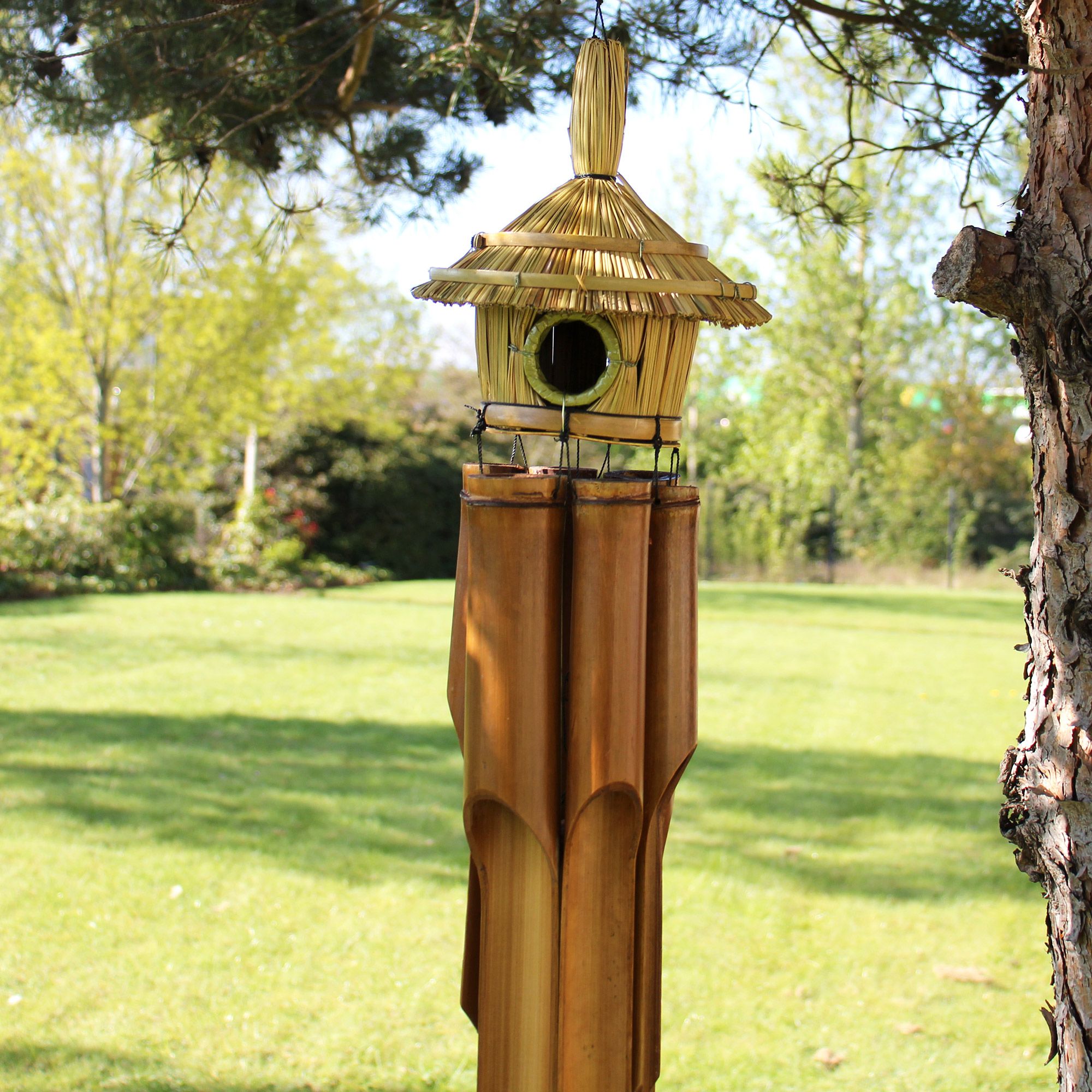 Lrg Round Seagrass Bird Box with Chimes