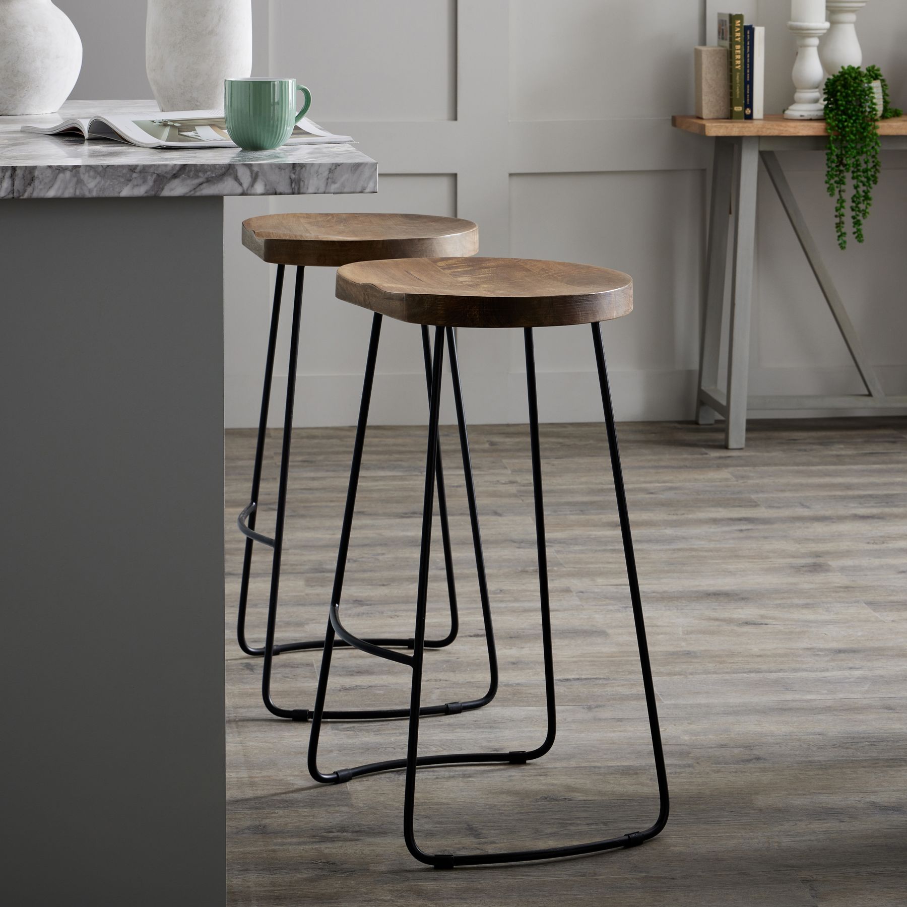 Franklin Hardwood Shaped Bar Stool - Image 3