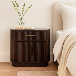 Milan Bedside
